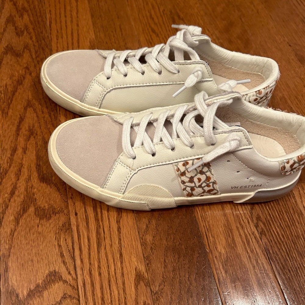 Vintage Havanas size 5.5
